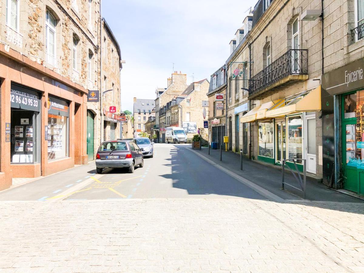 **New** Le Nid Douillet Au Coeur De Guingamp Apartment ภายนอก รูปภาพ