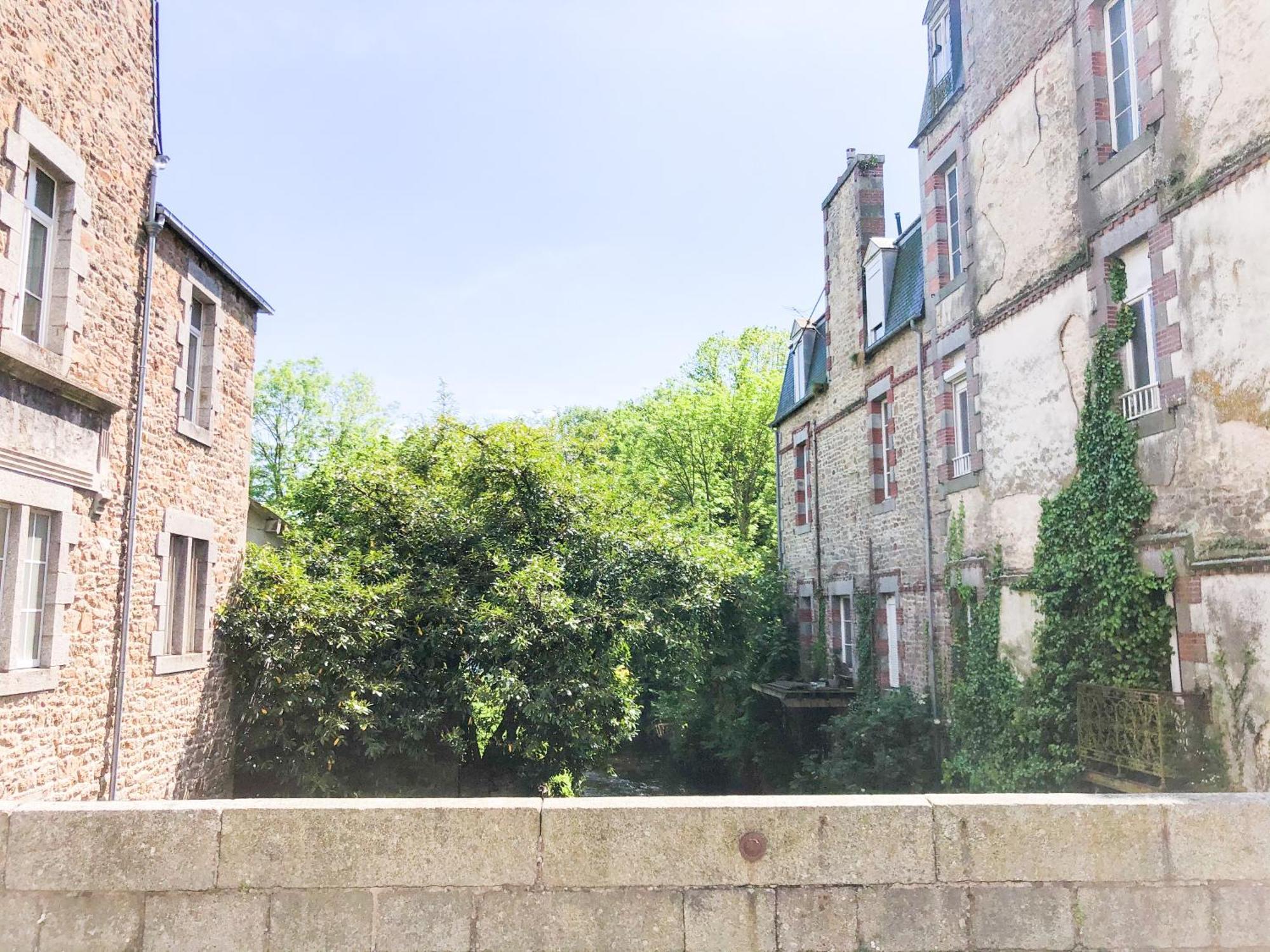 **New** Le Nid Douillet Au Coeur De Guingamp Apartment ภายนอก รูปภาพ